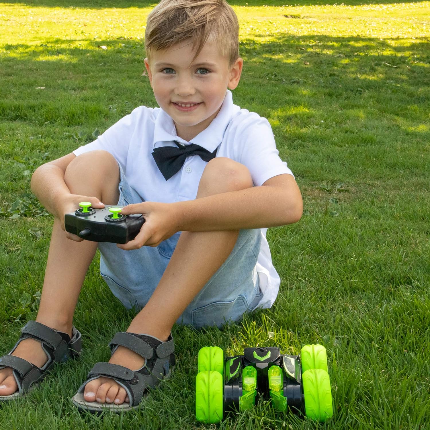 RC Stunt Car/ Strong Material &amp; Scratch-Resistant Tires, Long Distance &amp; Anti-Interference Transmitter, Long Endurance Rechargeable Battery, Multicolor.